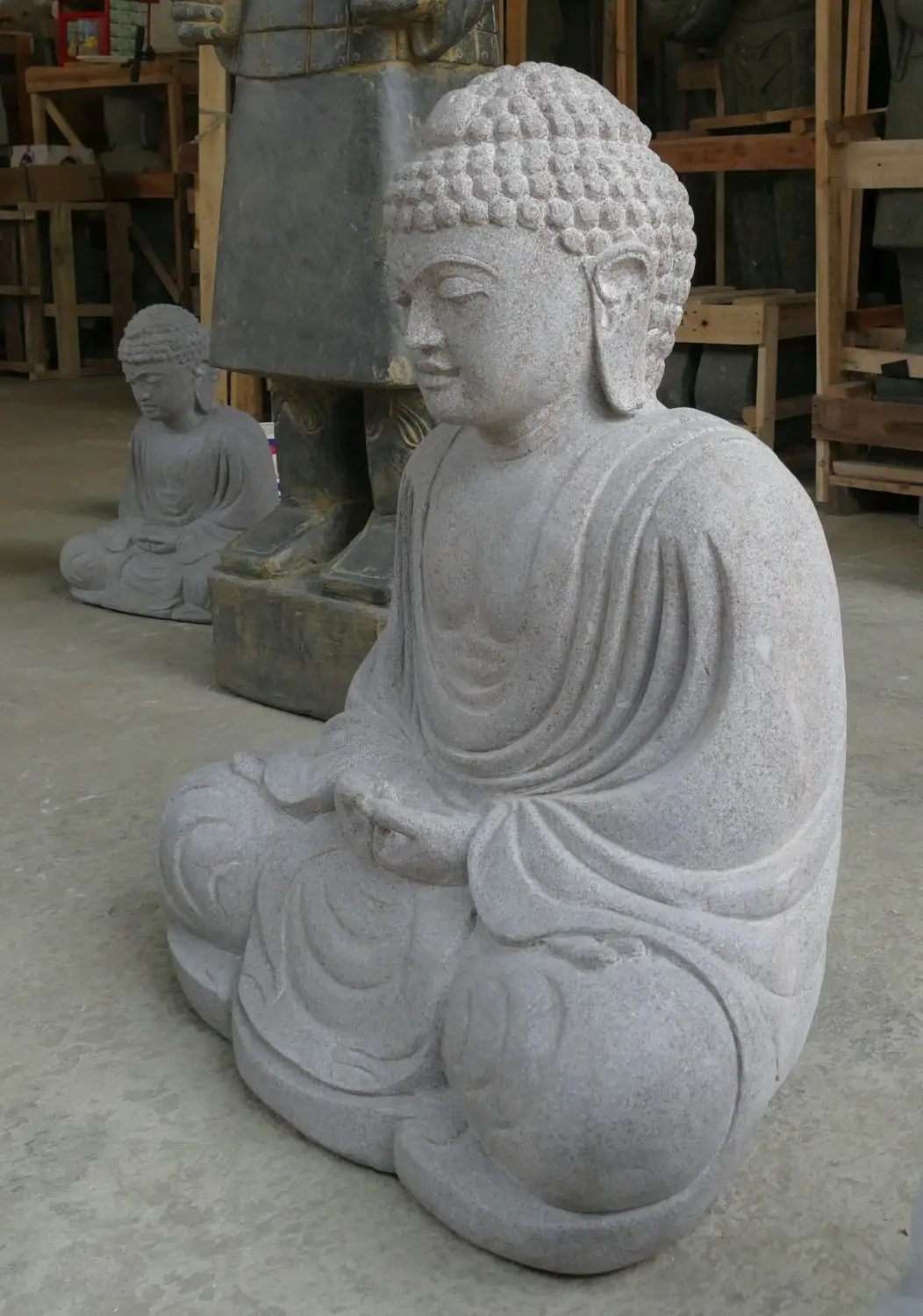  Product image 3 of the product “Seated Japanese Buddha made of Riverstone in Dhyana position - gesture of meditation, H. 81cm ”